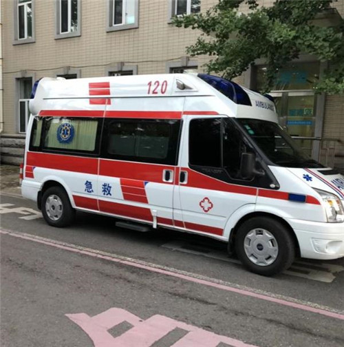 感城镇选择我们的救护车出租,开启安心转院之旅